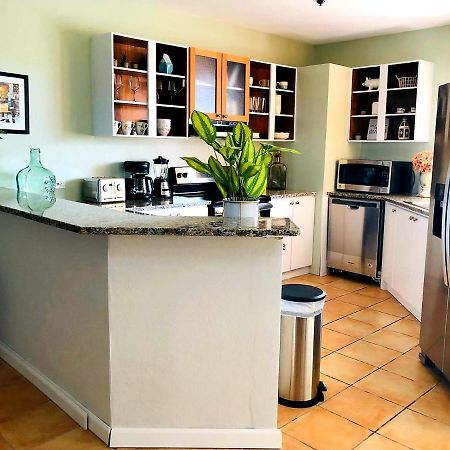 Mariposa Beach House ウマカオ エクステリア 写真