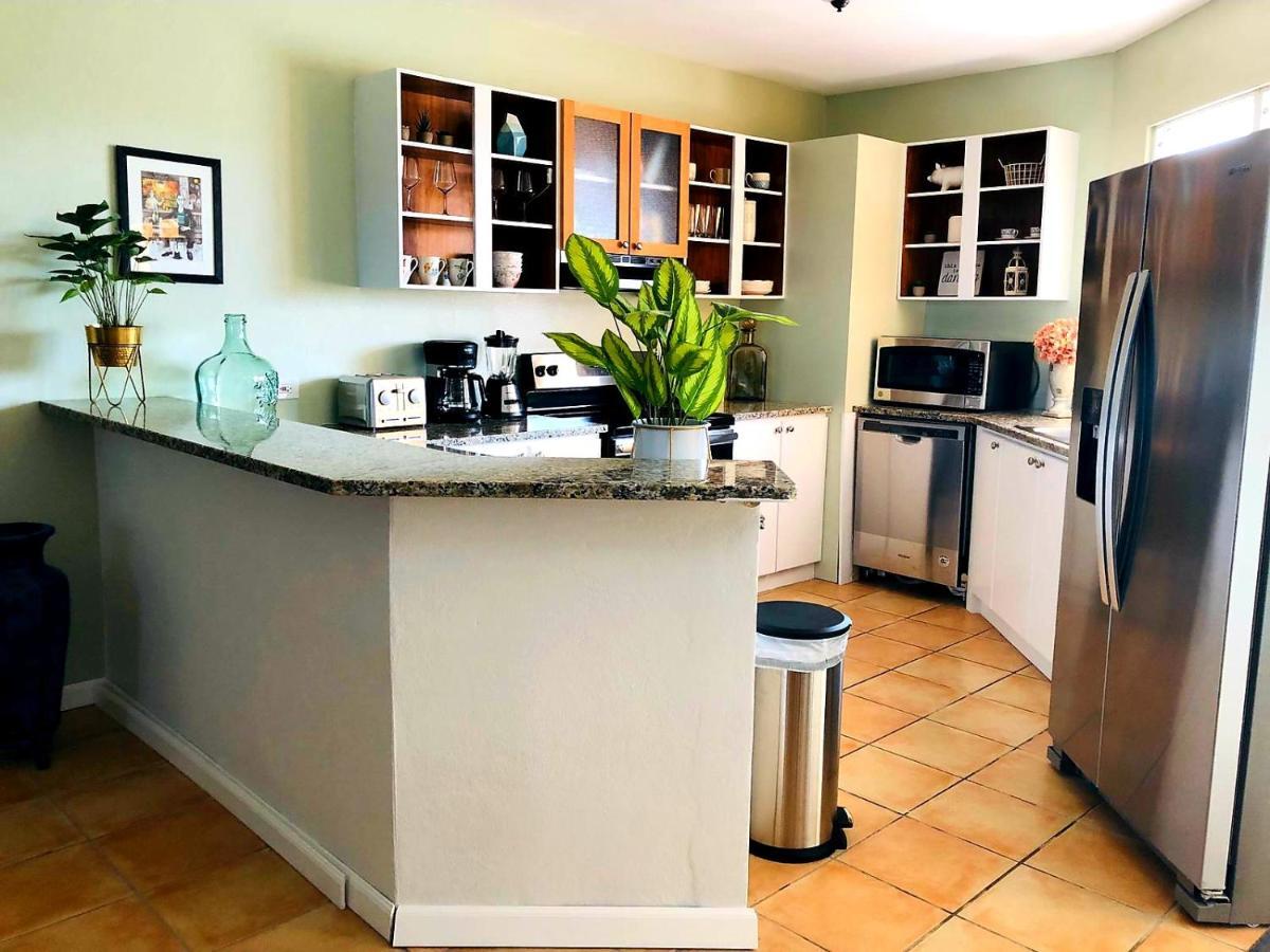 Mariposa Beach House ウマカオ エクステリア 写真